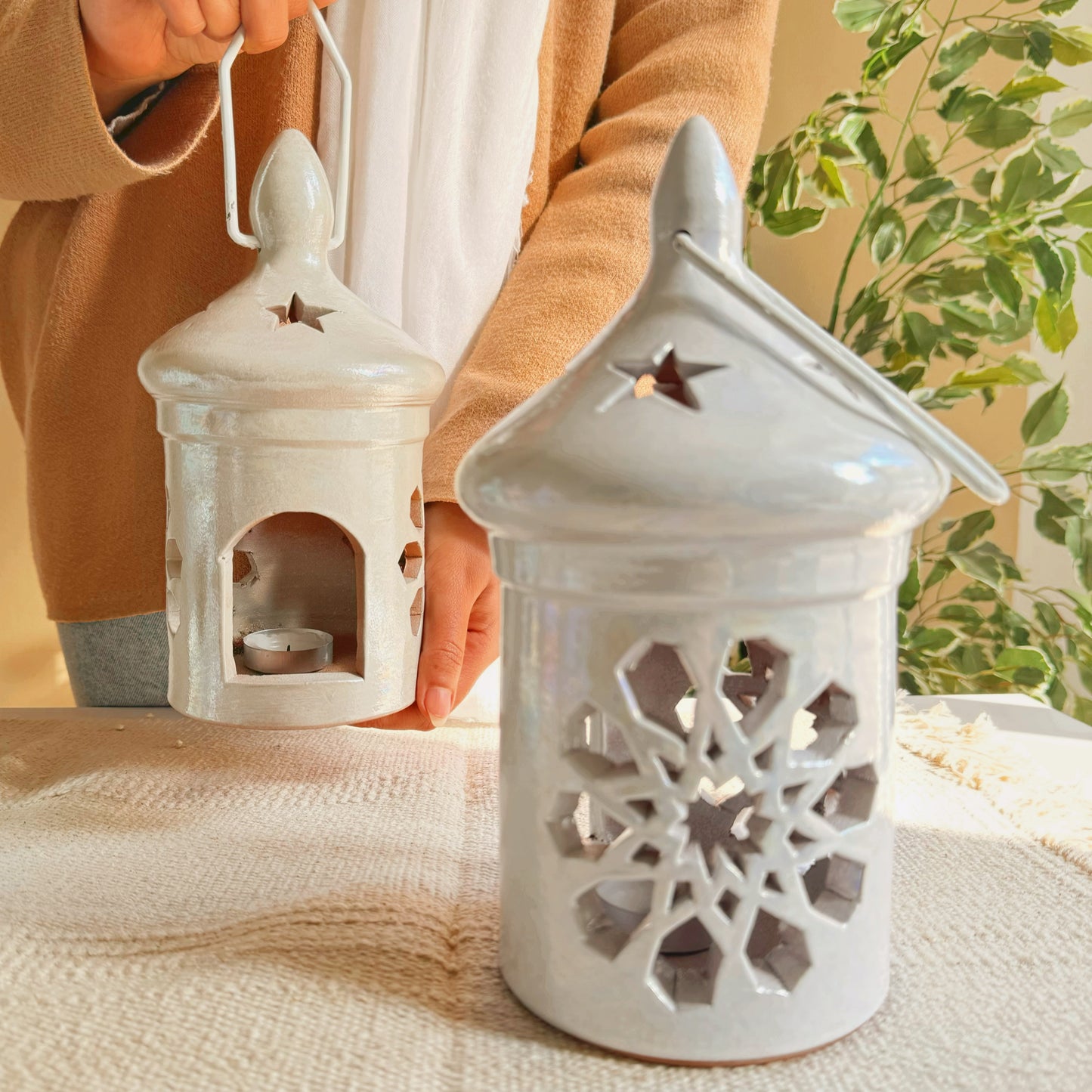 White Andalus lantern