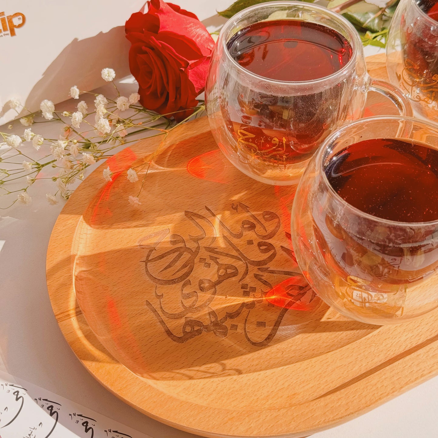 لروح الفؤاد طقم اكواب زجاج يدوي وصينية