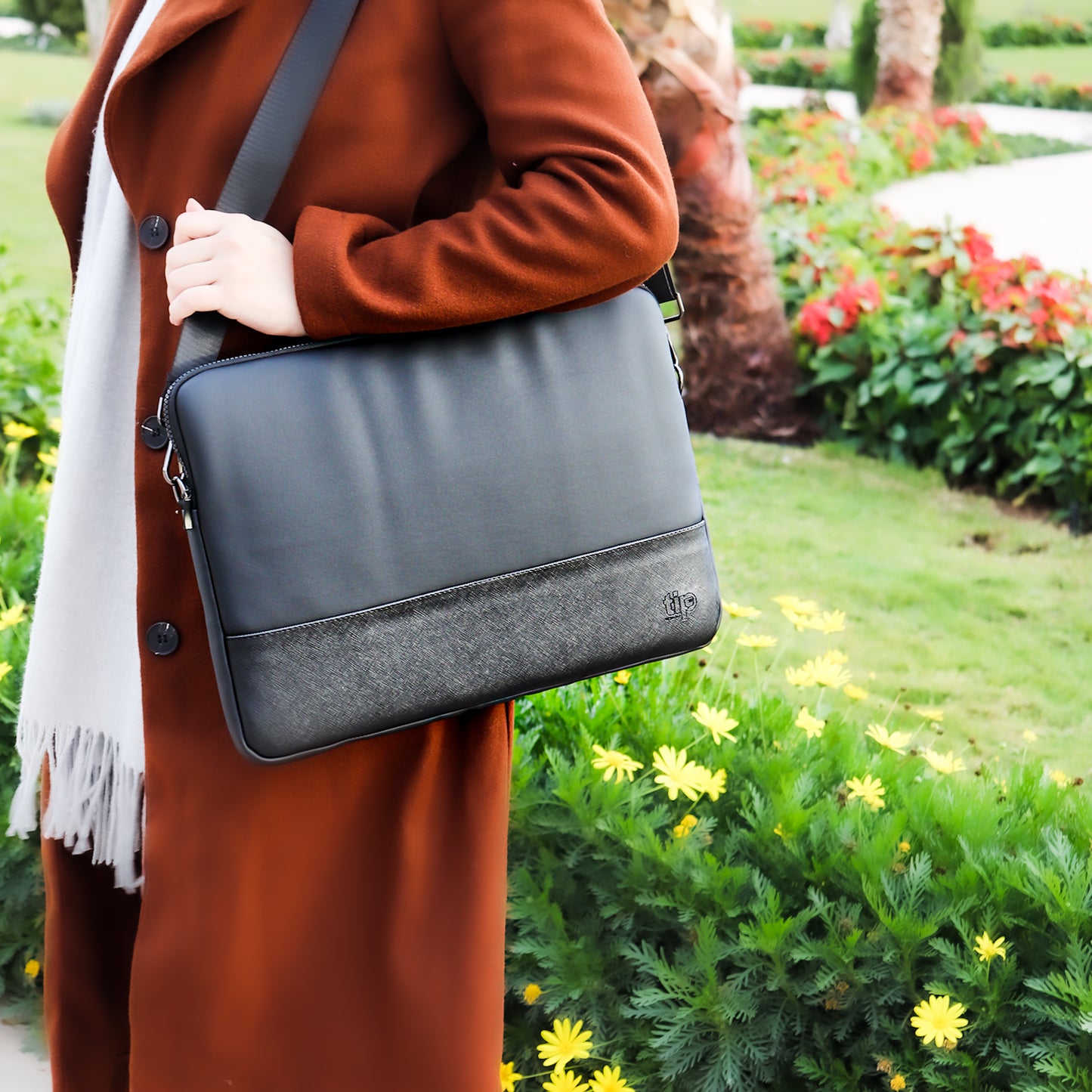 Matte laptop sleeve