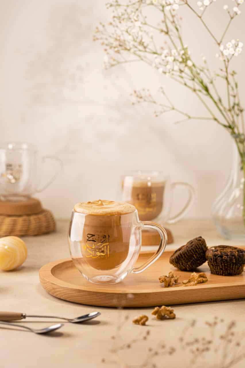 لروح الفؤاد طقم اكواب زجاج يدوي وصينية