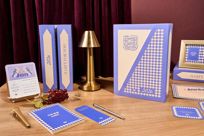 ريتش بلو – صندوق هدية 2026 (نسخة إنجليزية)