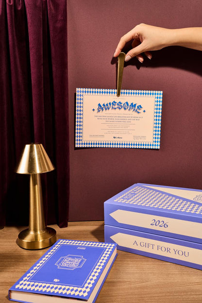 ريتش بلو – صندوق هدية 2026 (نسخة إنجليزية)